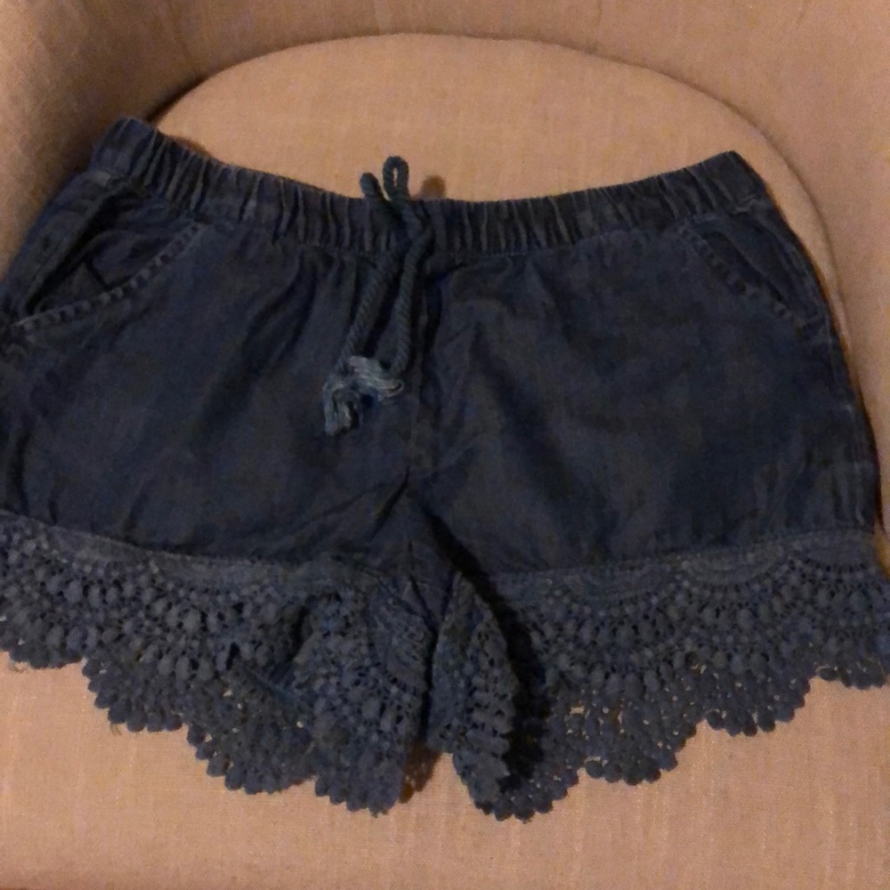 Girls Crazy 8 shorts size large (10-12)